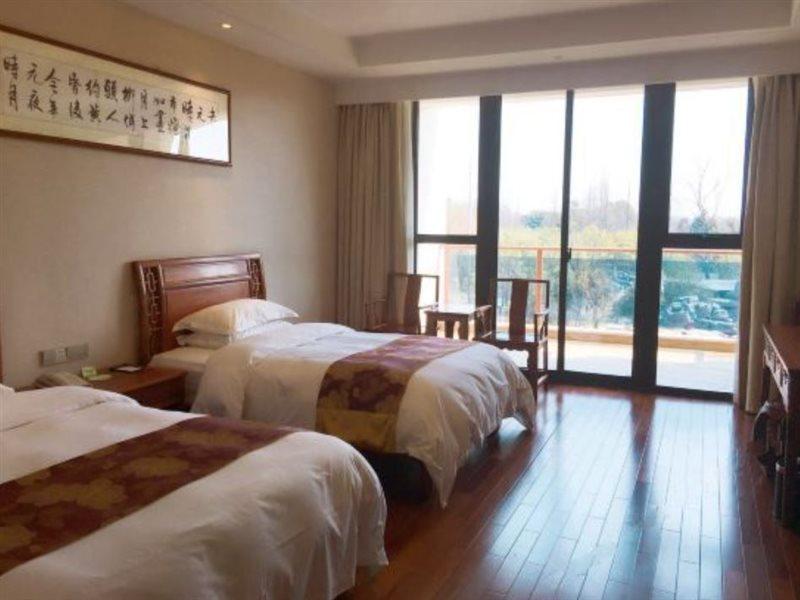 Taoyuan Shuixiang Hotel Chongming Exterior foto